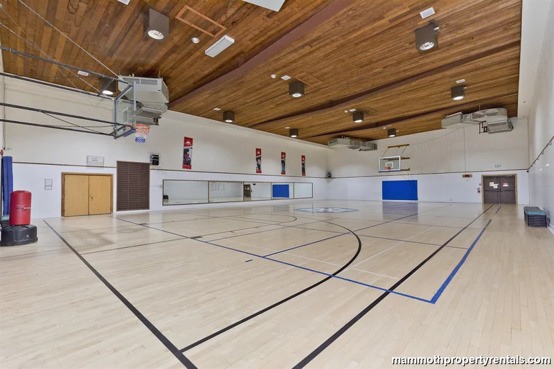Snowcreek Passes include Large Gym
